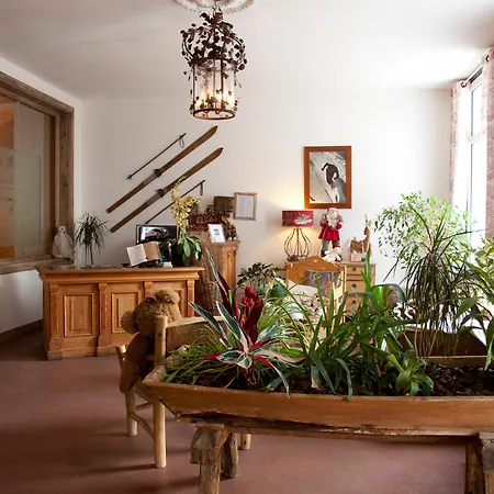 Le Floreal Hotel